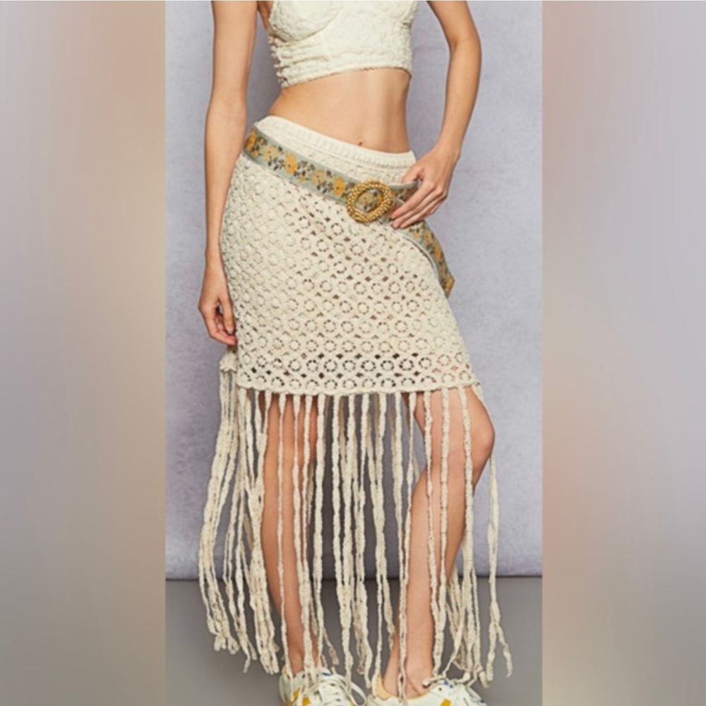 POL  Crochet Fringe Skirt-Belt Not Included. Upper skirt lined. 13” Stretch 17”